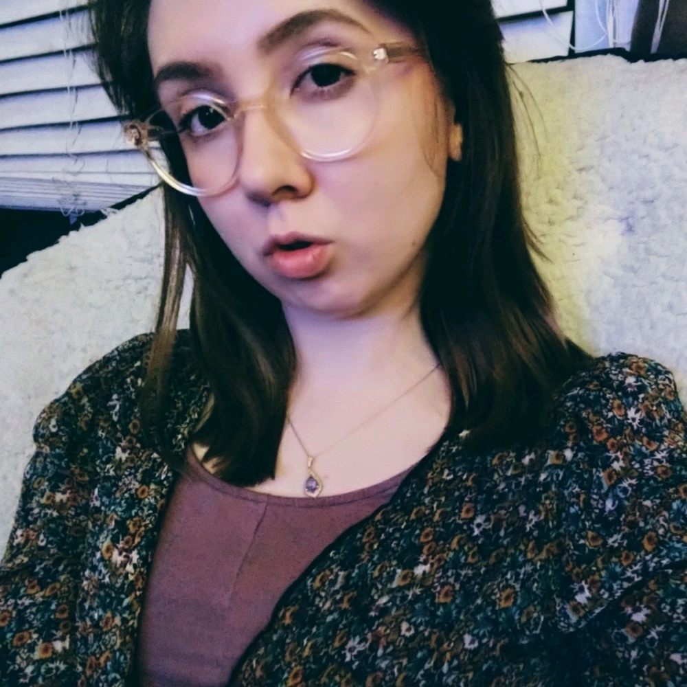 Meet your Posher, Kara